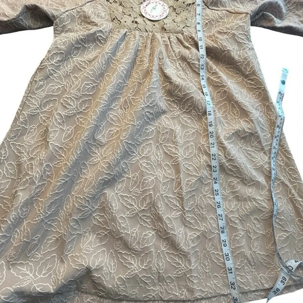 NWT Women's Umgee Jacquard Dress Small Beige Lace‎ Puff Sleeve Floral Boho Shift